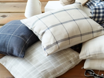 Comment commander un coussin sur mesure : étapes et conseils